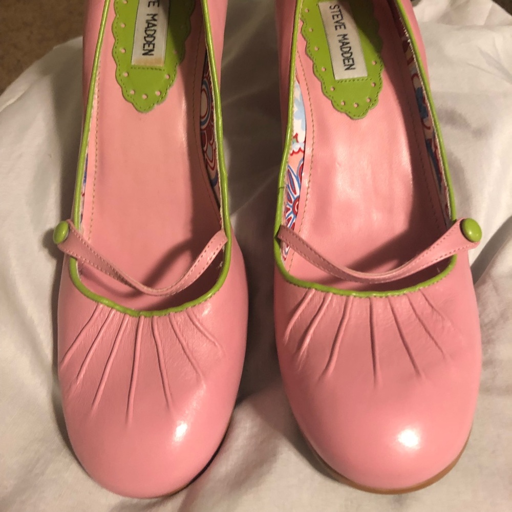 Brand new pink heels
